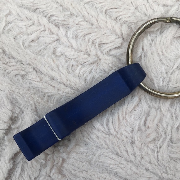 Old Style beer bottle opener keychain - blue - Picture 9 of 12